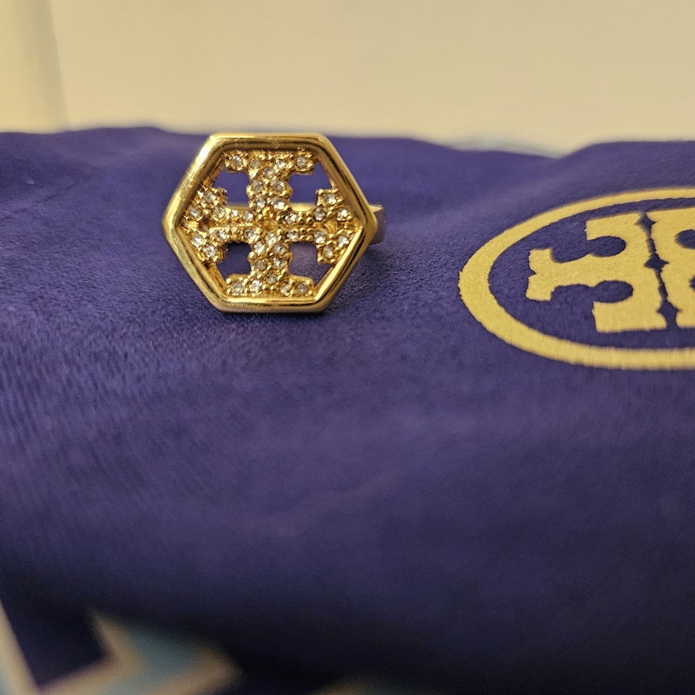 Gold ring by Tory Burch Size 7